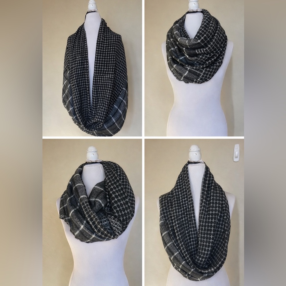 NWT Maurices Infinity Scarf Black and White Patterned sweater knit multi-way - Picture 3 of 15